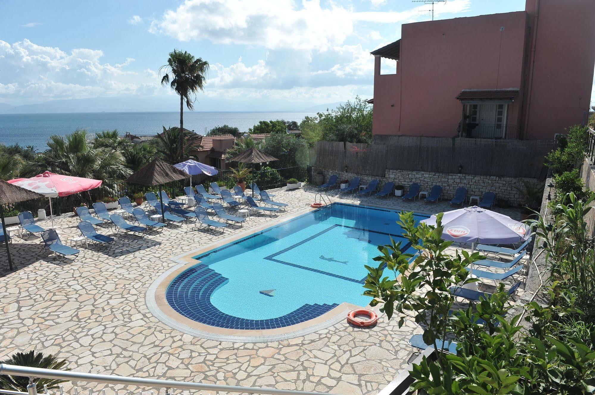 Kerkyra Beach Hotel & Apartments 바니체스 외부 사진